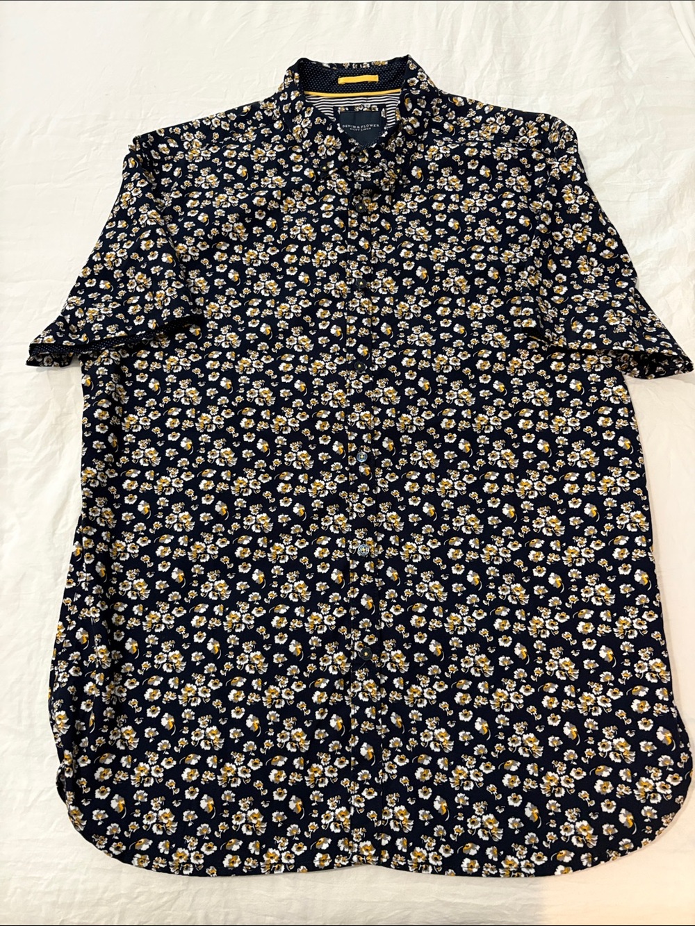 Denim & Flower Navy Short-Sleeve Floral Button-Down Shirt